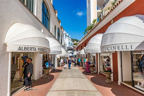 capri italy shopping street